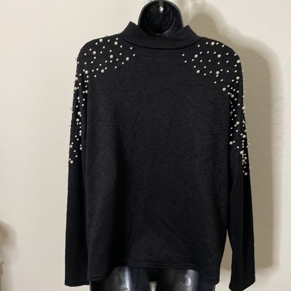 H&M Sweater - Picture 3 of 6